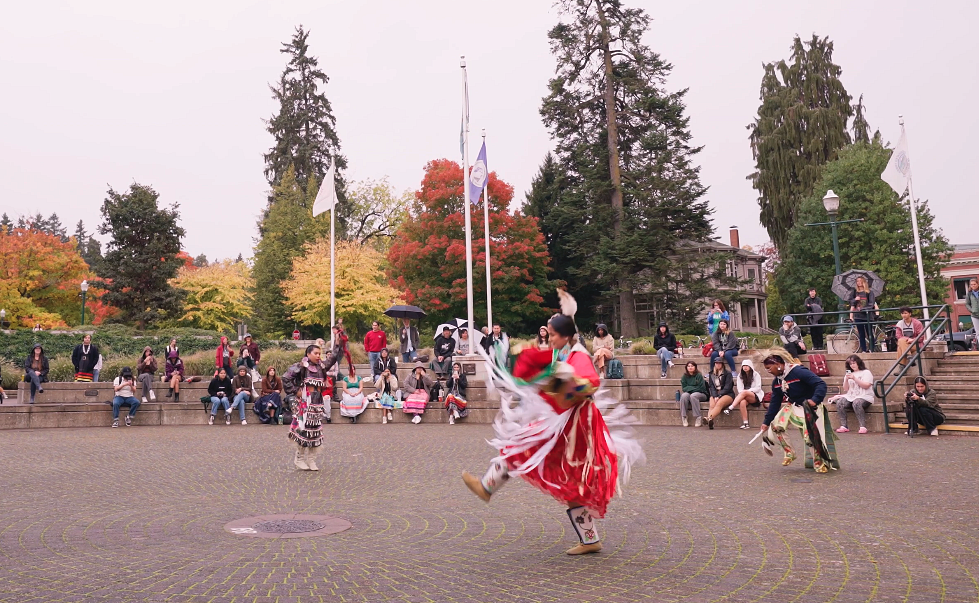 dancers for indigenous peoples days