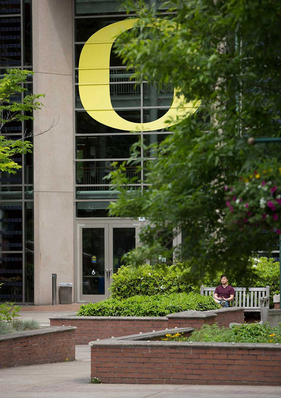 The O in front of the LIllis Business Complex 